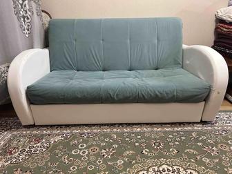 Продам раскладной двухспальный диван