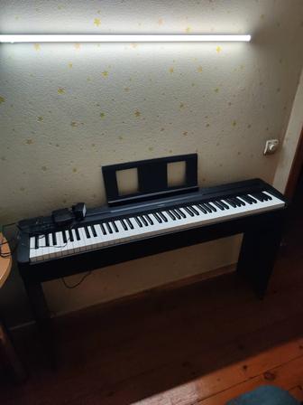 Супер Yamaha Digital piano p-45 с деревянной подставкой .