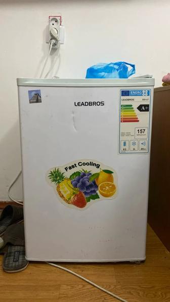 Холодильник LEADBROS HD-67