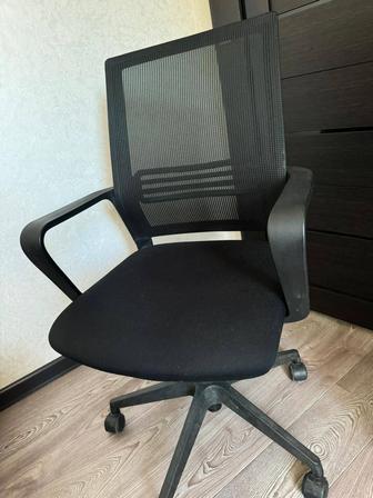 Продам кресло компьютерное ортопедическое