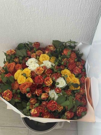 Цветы Букет из спрей роз (микс)