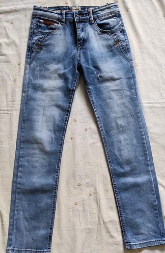 Фирменные джинсы на мальчика на 9-13 лет, рост 134-158 см