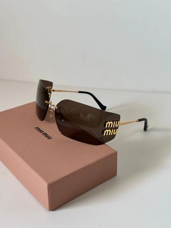 Солнцезащитные Lux очки