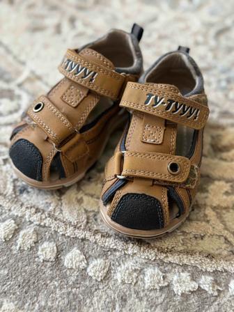 Летние сандали для малыша