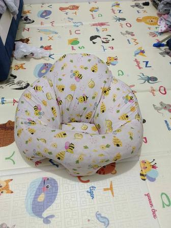 Подушка для сидение ребенка