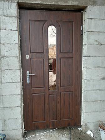 Ремонт , реставрация металлических дверей.