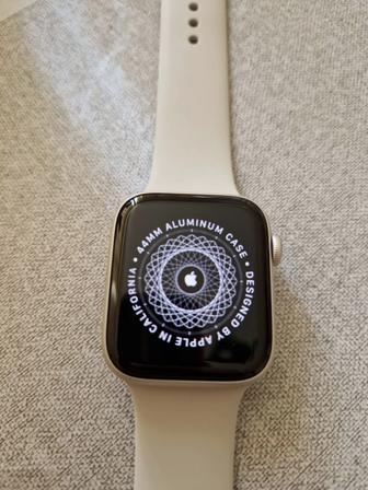 Срочно продаю часы Apple Watch