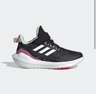 Детские кроссовки от Adidas