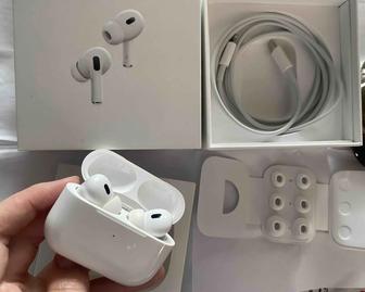 Apple AirPods Pro 2nd generation белый (чехол в подарок)