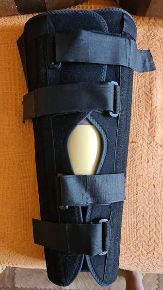 Иммобилайзер-ортез (Тутор) (бандаж) фиксатор для коленного сустава