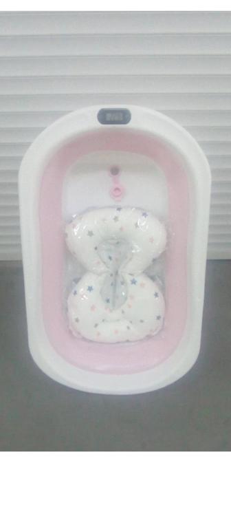 Ванночка для младенцев розовая