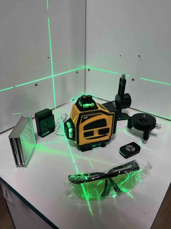 Лазерный уровень 4Д зеленый польный комплект