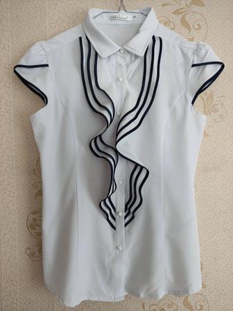 Школьная блузка