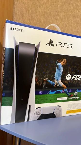 Игровая приставка Sony PlayStation 5 геймпад 4 игры