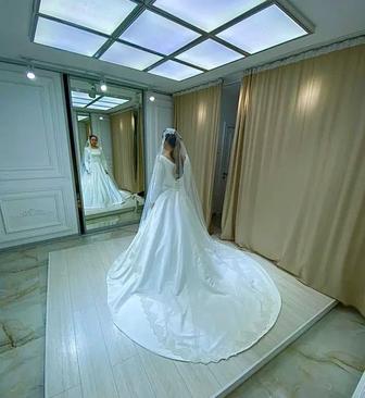 Продам Свадебное платье со шлейфом
