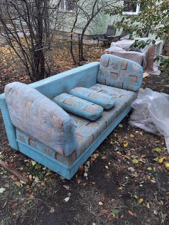 Продам диван раскладной и кресло кровать