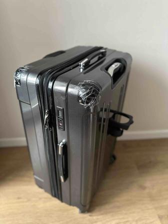 Продам чемодан SMART POLO более 100 л
