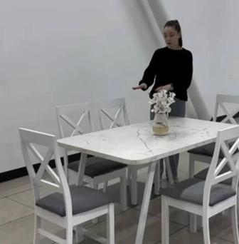 Стол и стулья новые из качественных материалов