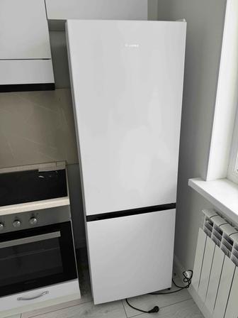 Продам холодильник Hisense