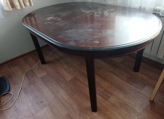 Продам стол деревянный 160х110