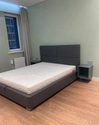 Продаю двуспальную кровать (производство Беларусь)