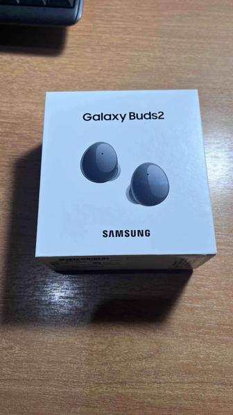 Продам наушники Samsung galaxy buds2 новые