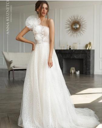 Продам свадебное платье новое