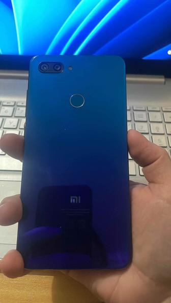 Телефон Xiaomi Mi8 Lite 4/128gb