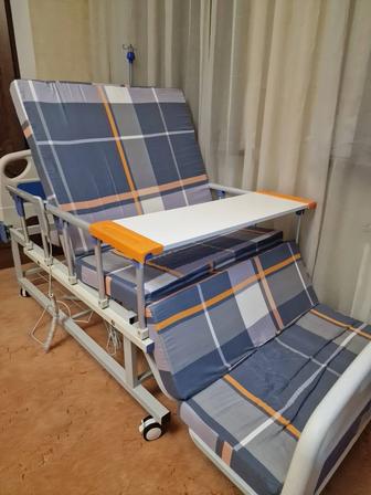 Медицинская кровать для людей с ограниченными возможностями