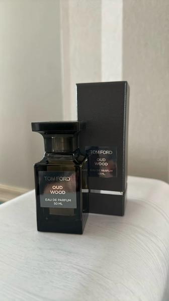 Продам мужские духи Tom Ford Oud Wood