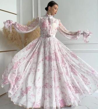 Платье от известного бренда