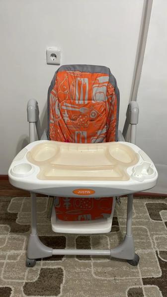 Продам б/у детский стул
