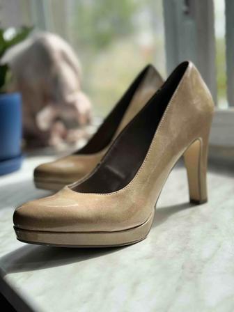 Туфли Tamaris женские лакированные. 38-39 размер