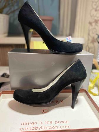 Продам черные замшевые туфли «Viola» 37 размера