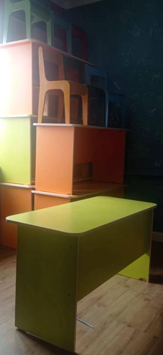 Парты и стулья для детских центров