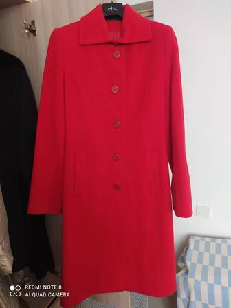 Пальто красное женское демисезонное