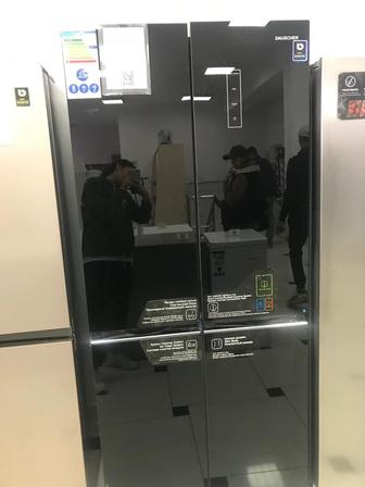 бытовая техника Продам холодильник