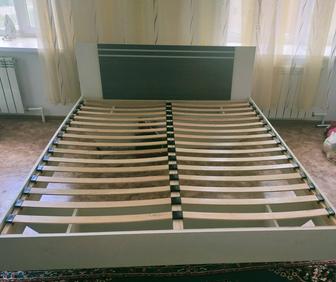 Кровать (двуспальная)+ матрас