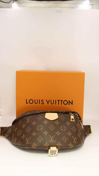 Louis Vuitton monogram bumbag подлинная женская сумка