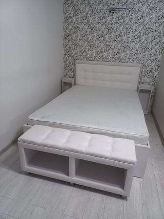 Кровать 2х спальную с матрасом б/у продам