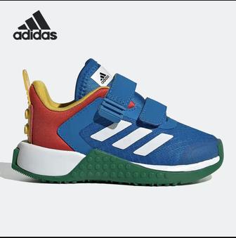 Adidas продам детские кроссовки