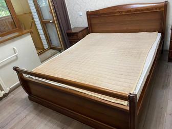 Продается двухспальная кровать