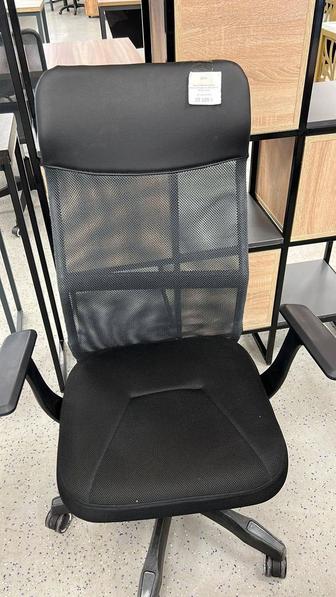 Офисные стулья Zeta