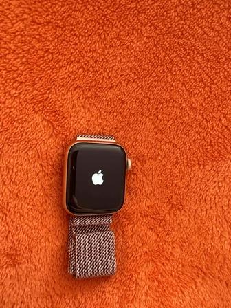 Apple Watch 5 gold