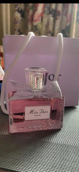 Dior parfum Miss Dior aромат