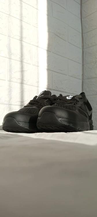 Кроссовки найк черные обувь ботинки