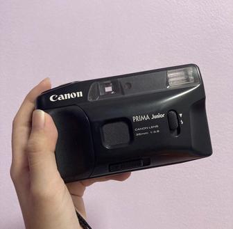 Винтажный пленочный фотоаппарат мыльница из 90х Canon Prima Junior.