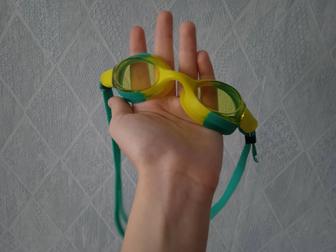Шапочка резиновая и очки для плавания
