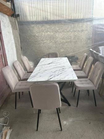Обеденные группа столы и стулья
