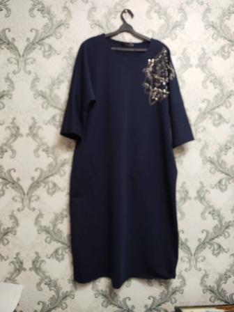 Продам женское платье синего цвета